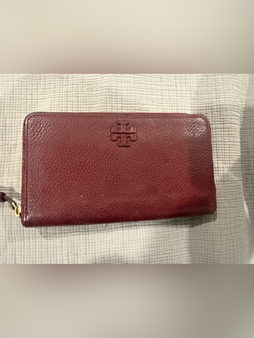 Tory Burch Pebbled Leather Zip Wallet in Burgundy Red